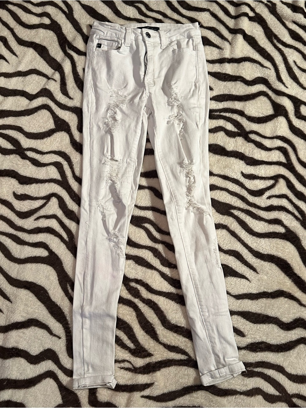 KanCan White Distressed Skinny Jeans